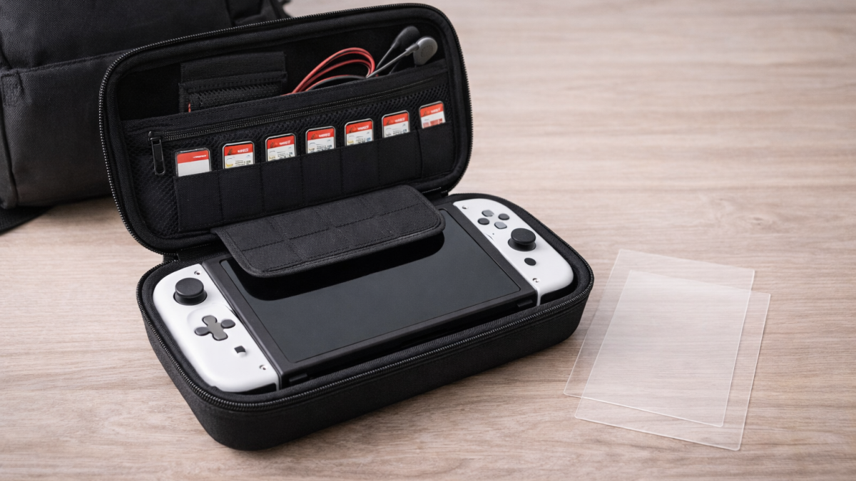 Open hardcase draagtas voor Nintendo Switch met console, gamecards en accessoires